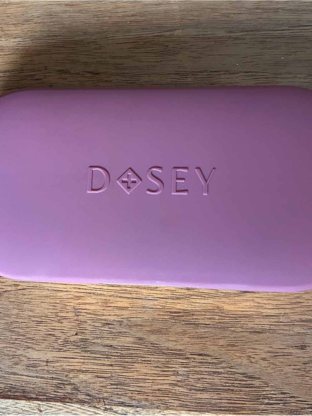 Dosey Mulberry-Gold 7-Day Pill Compact
